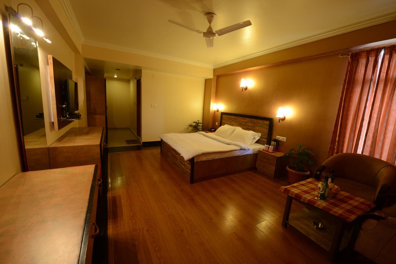Hotel Park Paradise Manali Manāli Buitenkant foto