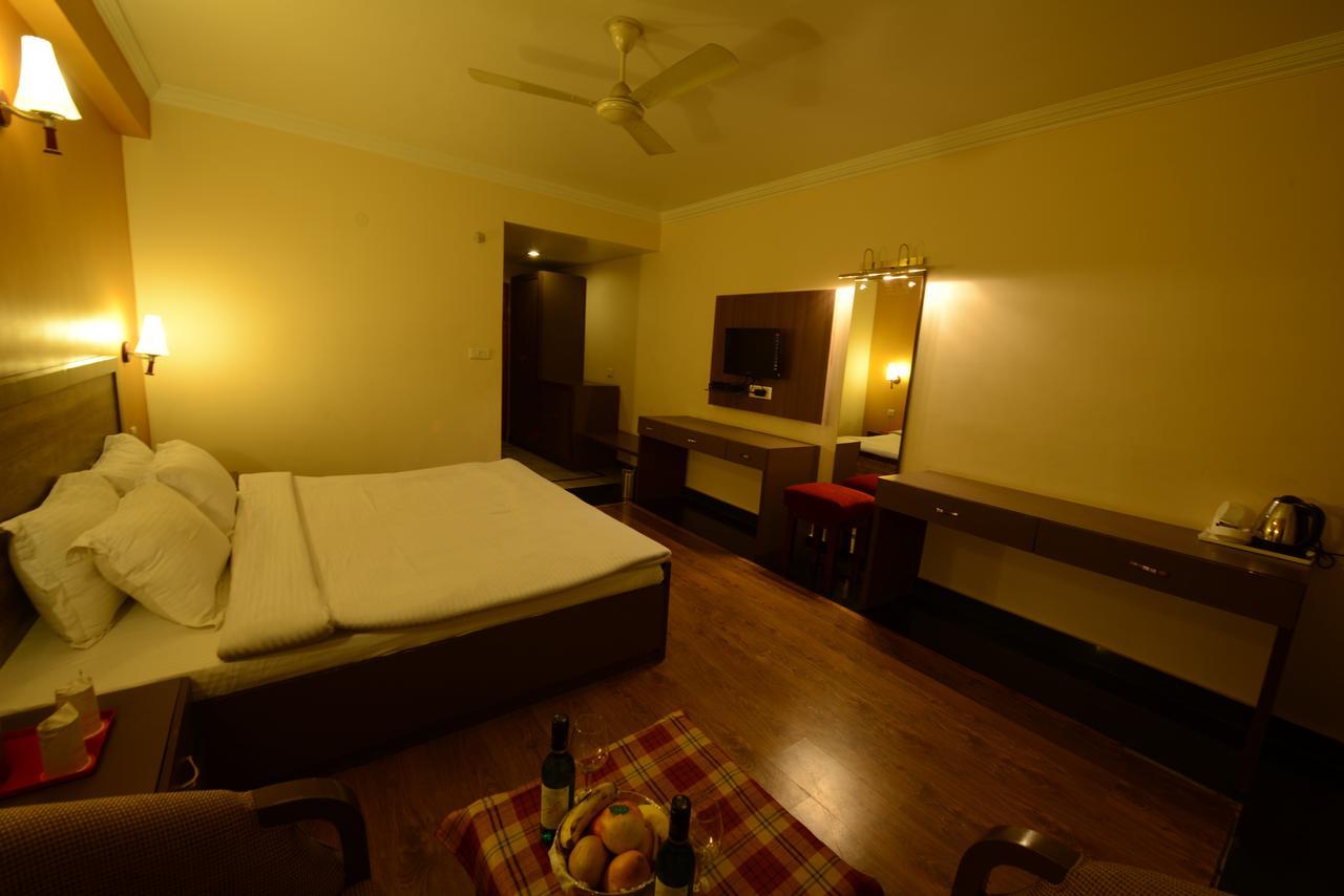 Hotel Park Paradise Manali Manāli Buitenkant foto
