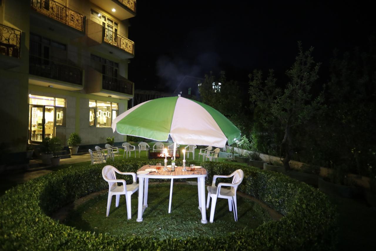 Hotel Park Paradise Manali Manāli Buitenkant foto
